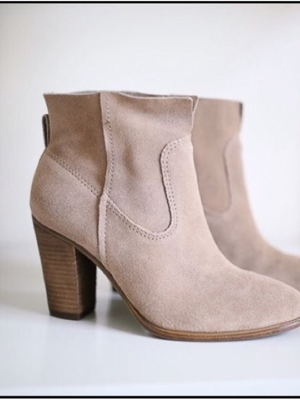 Vince Camuto Feina Suede Booties in 8M.